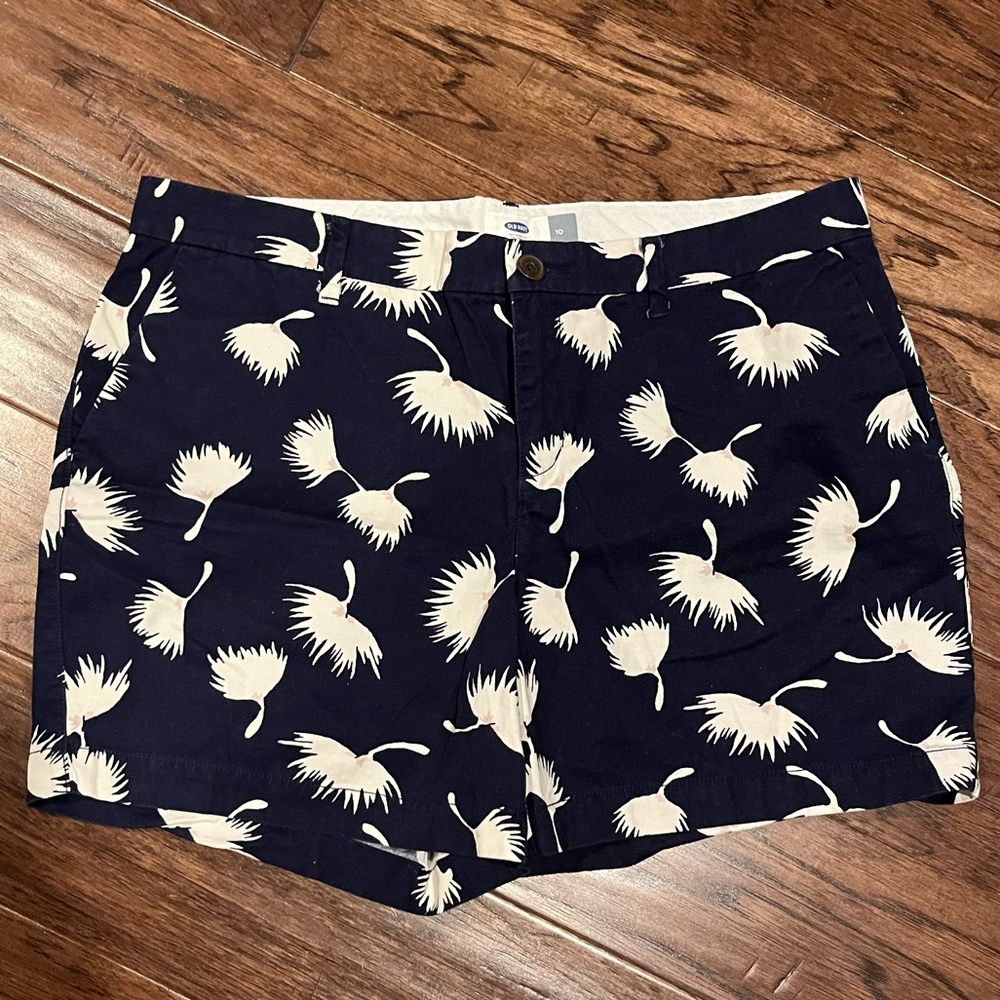 Old Navy Shorts Navy Blue Floral Dandelion